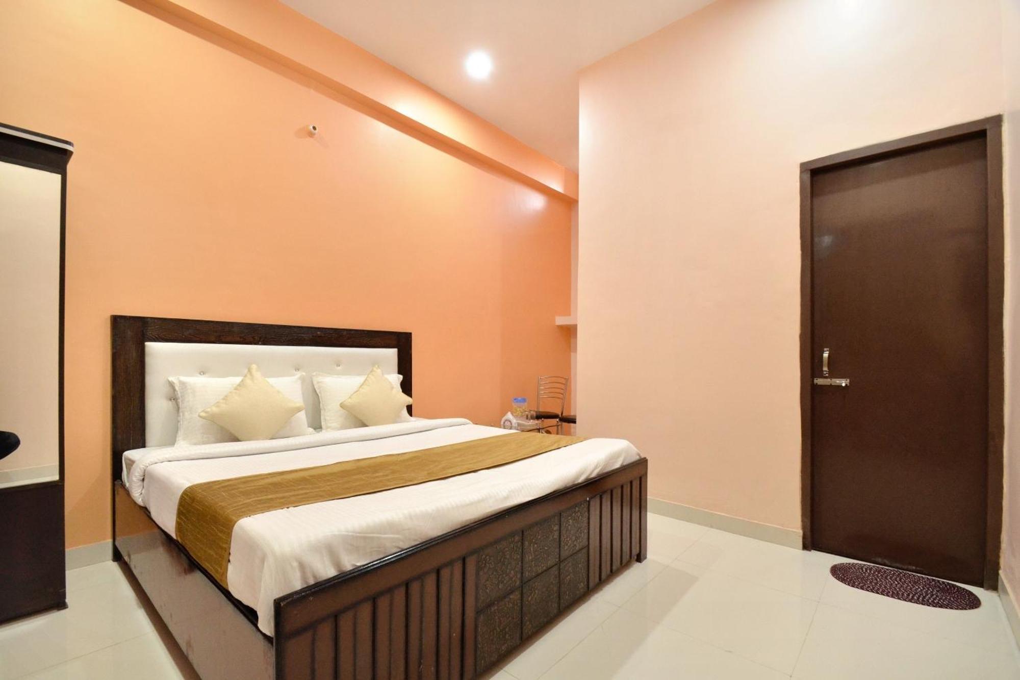 Hotel O Galaxy Nayagaon Экстерьер фото